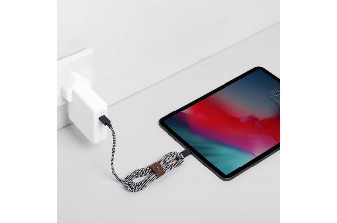 Кабель USB-C/USB-C Native Union BELT CABLE  60W длина 1,2 м (Зебра)