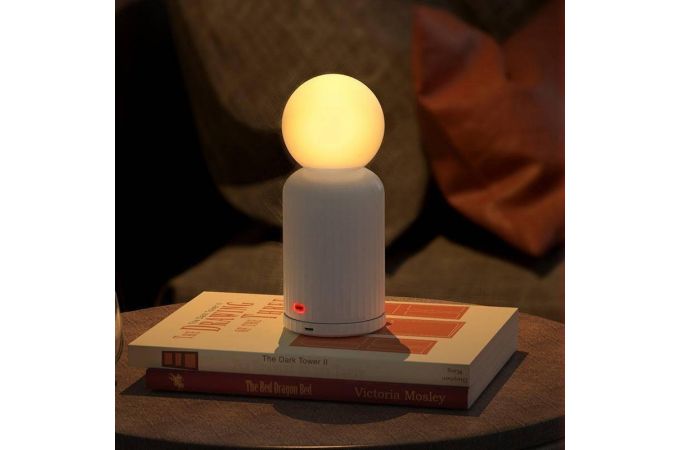 Беспроводное зарядное устройство-лампа HOCO H8 ночной светильник (RGB, переносной) (белый)