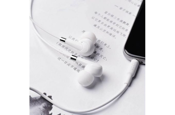 Наушники вакуумные проводные HOCO M58 Amazing universal earphones (белый)