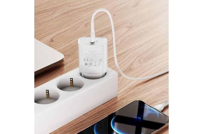 Сетевое зарядное устройство USB-C HOCO N14 PD 20W (для iPhone 11-12 серий) (белый)