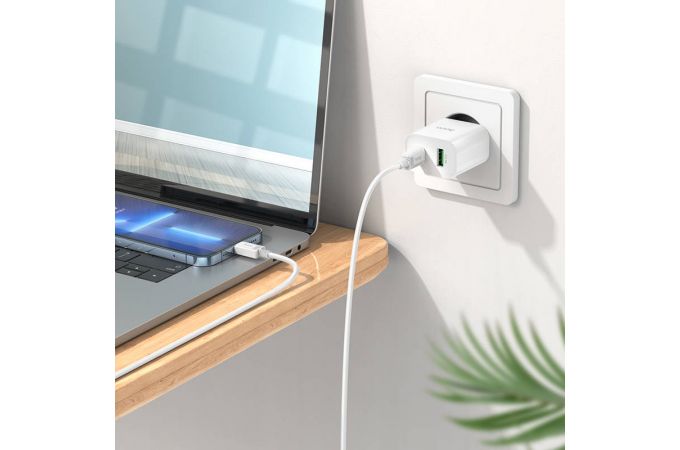 Сетевое зарядное устройство USB + USB-C + кабель Lightning - Type-C HOCO C80A Plus Rapido charger PD20W+QC3.0 (белый)