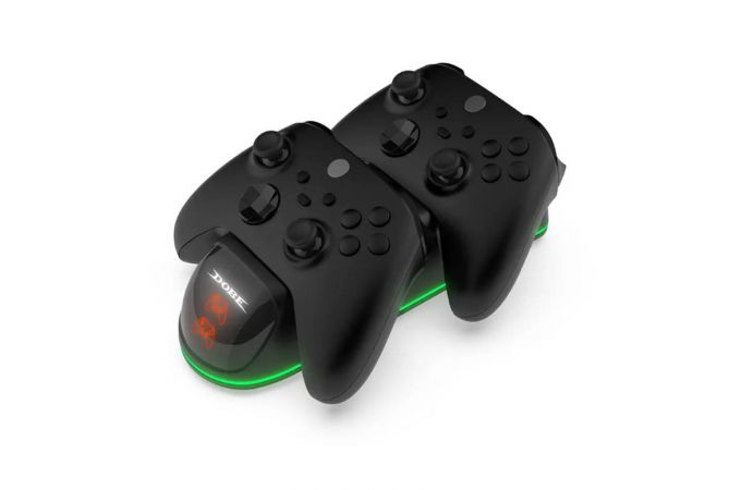 Зарядная станция X-BOX DOBE TYX-1623X X-Series S / X / X-One черный