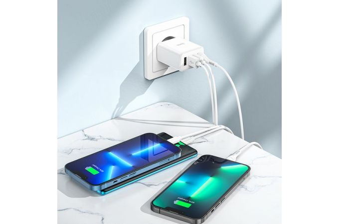 Сетевое зарядное устройство 4USB HOCO Fuerza C102A Fast Charging 3.0 (белый)