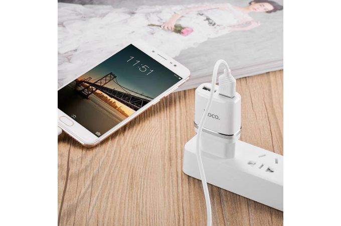 Сетевое зарядное устройство USB HOCO C-12 2400mAh (белый)