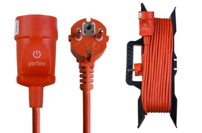 Сетевой удлинитель на рамке Perfeo без заземления "RU POWER" 10м 1гн 10А ПВС 2х1,0 (УХ10-101) (оранжевый)