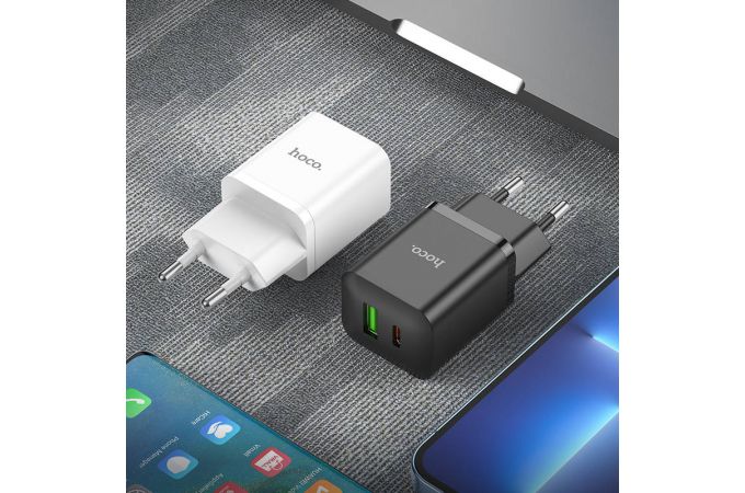 Сетевое зарядное устройство USB + USB-C + кабель Lightning-Type-C HOCO N28 PD20W+ QC 3.0 (черный)