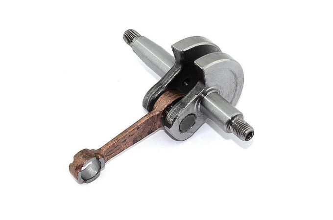 Коленвал на бензотриммер объемом двигателя 26cc. 102190