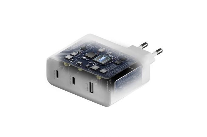 Сетевое зарядное устройство uBear Motion 140W, 3 порта (2хUSB-C, 1хUSB-A), GaN + Super Fast Charging 2.0 (Белый)