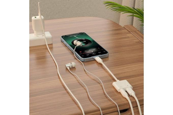 Переходник BOROFONE BV12 (штекер Lightning - гездо Lightning + 3,5) 10 см