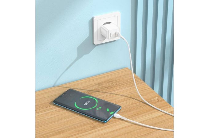 Сетевое зарядное устройство USB HOCO C98A QC3.0 (белый)