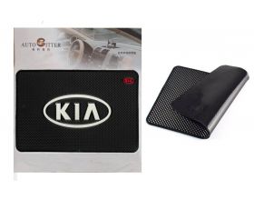 Коврик на панель с маркой авто KIA (20х13 см)