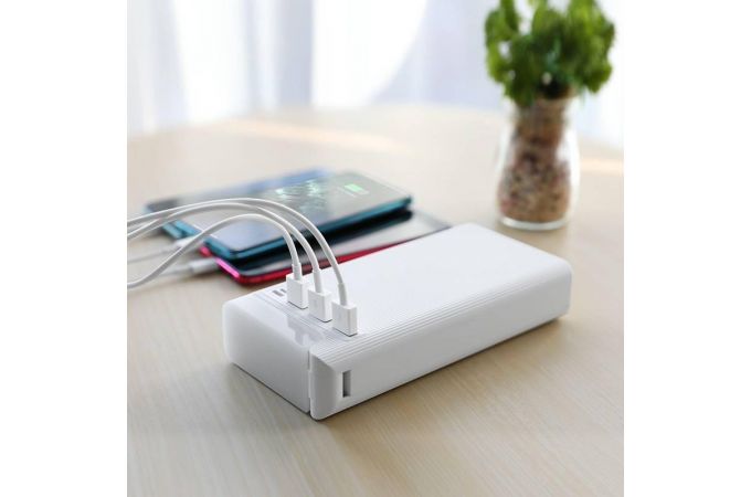 Универсальный дополнительный аккумулятор Power Bank HOCO J62 с фонариком (30000 mAh) (белый)
