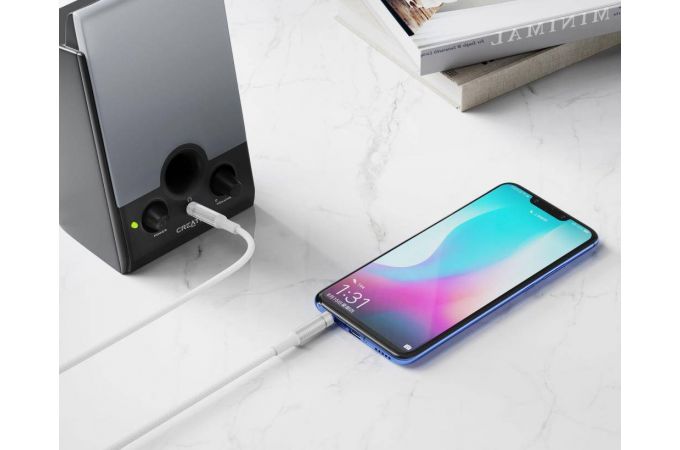 Кабель аудио AUX XO NB-R279C 3.5 to 3.5 Brushed Clear White