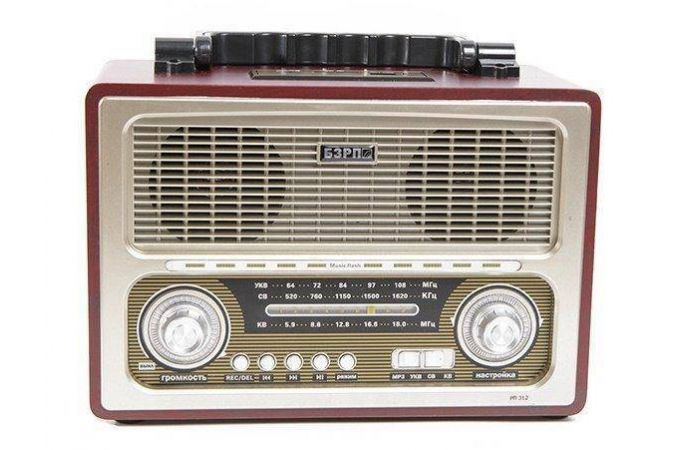Радиоприемник Сигнал РП-312 УКВ 64-108МГц, бат.4*R20,220V,акб 1400mA/h,BT/USB
