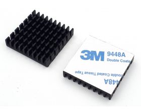 Аллюминиевый радиатор 28х28х6 мм с термоскотчем (075089)(18)