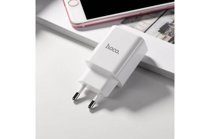 Сетевое зарядное устройство 2USB HOCO C63A Victoria with digital display 2400mAh (белый)