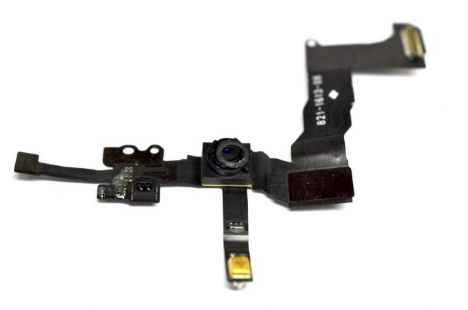 Шлейф для iPhone 5c с сенсором + фронтальная камера + микрофон