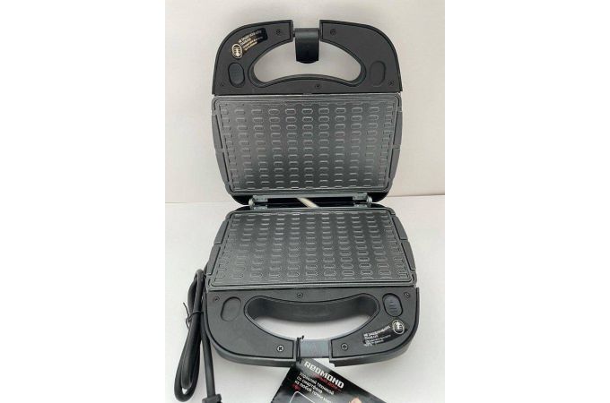 Вафельница REDMOND RMB-M716/3, (-10%), №793, повр.упак.